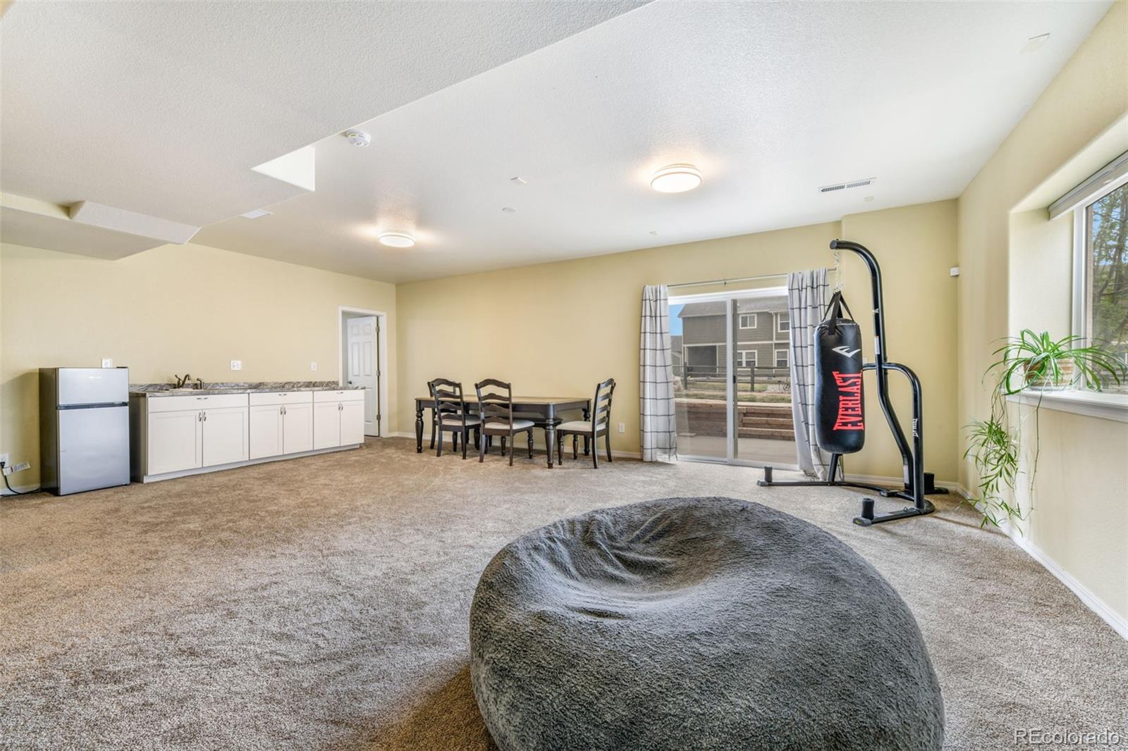 995 Diamond Rim Drive