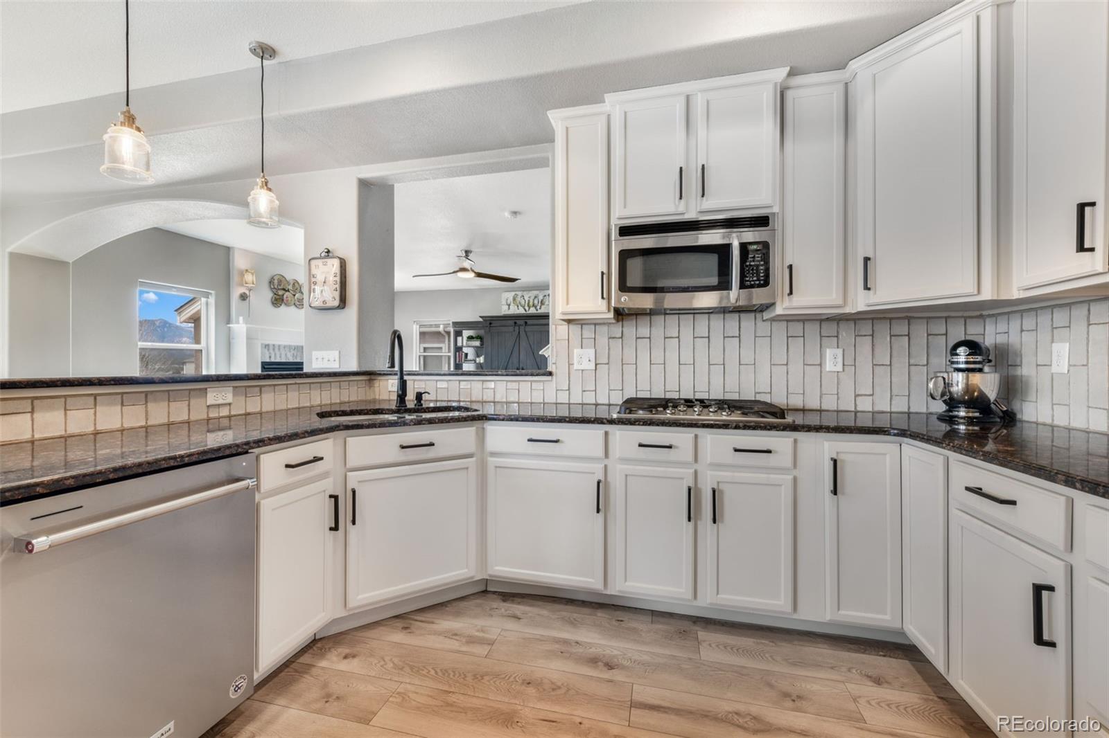 995 Diamond Rim Drive