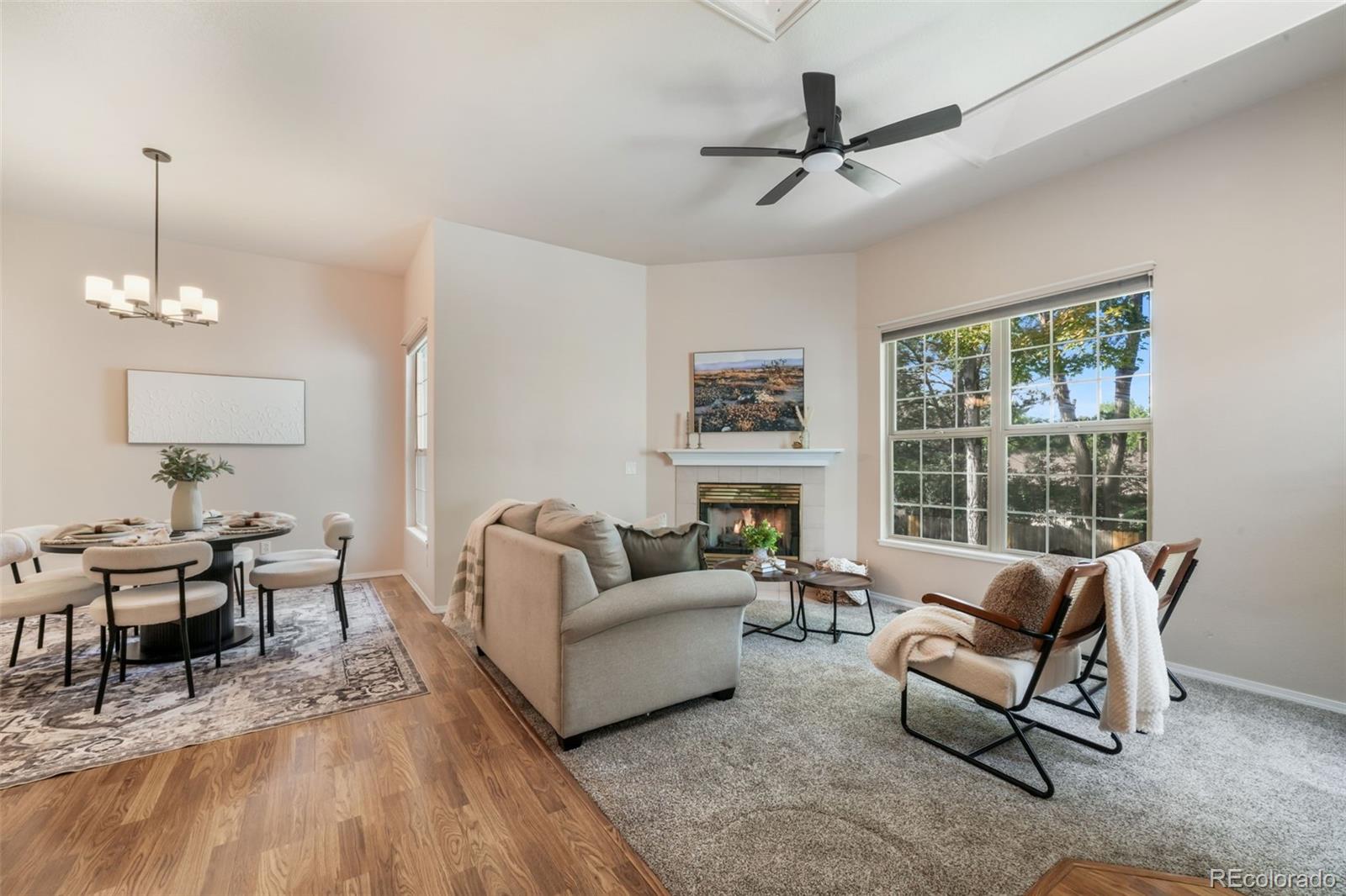 6886 Los Reyes Circle