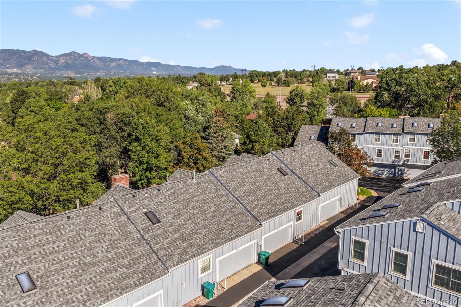 6886 Los Reyes Circle