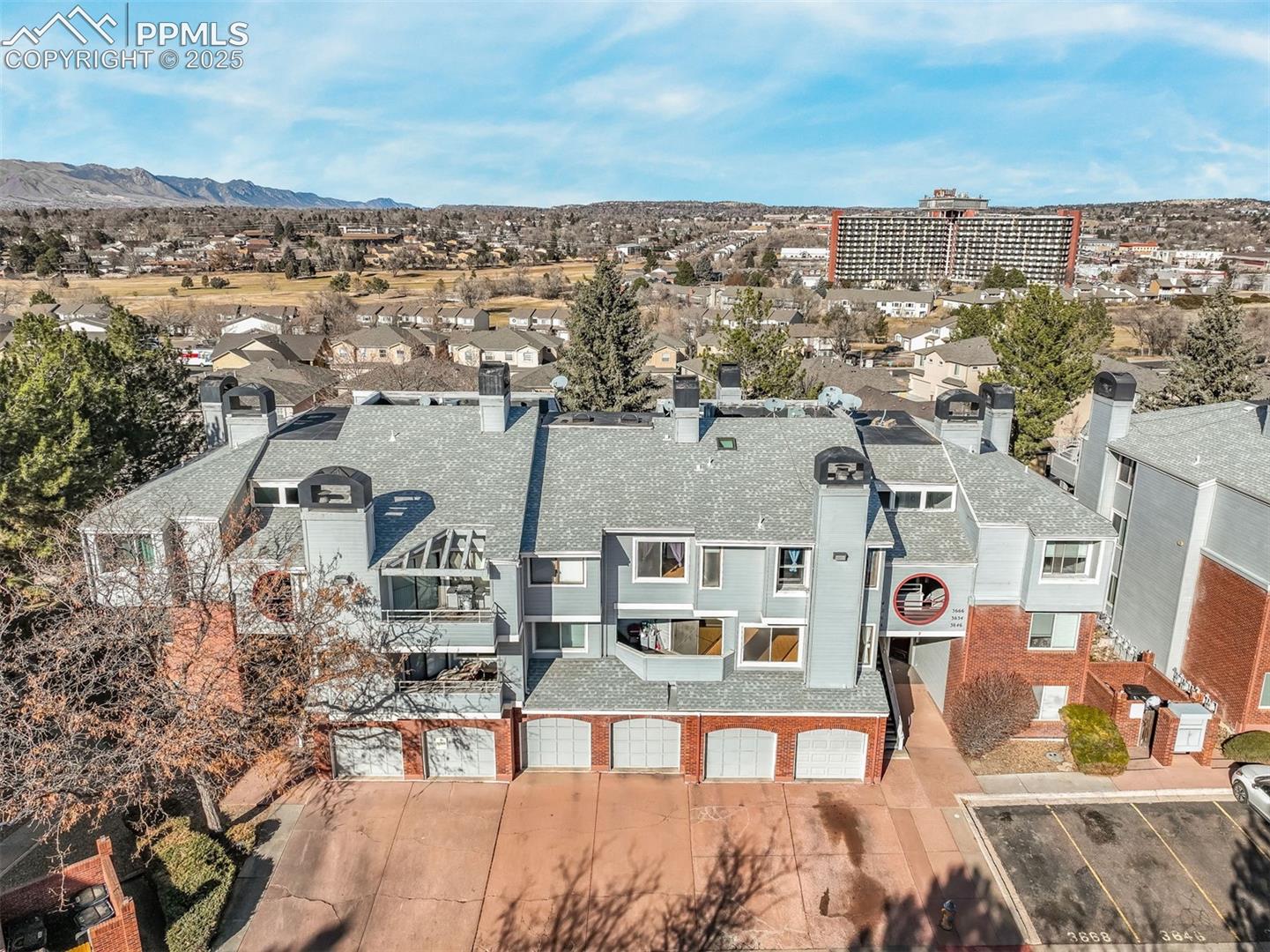3664 Iguana Drive