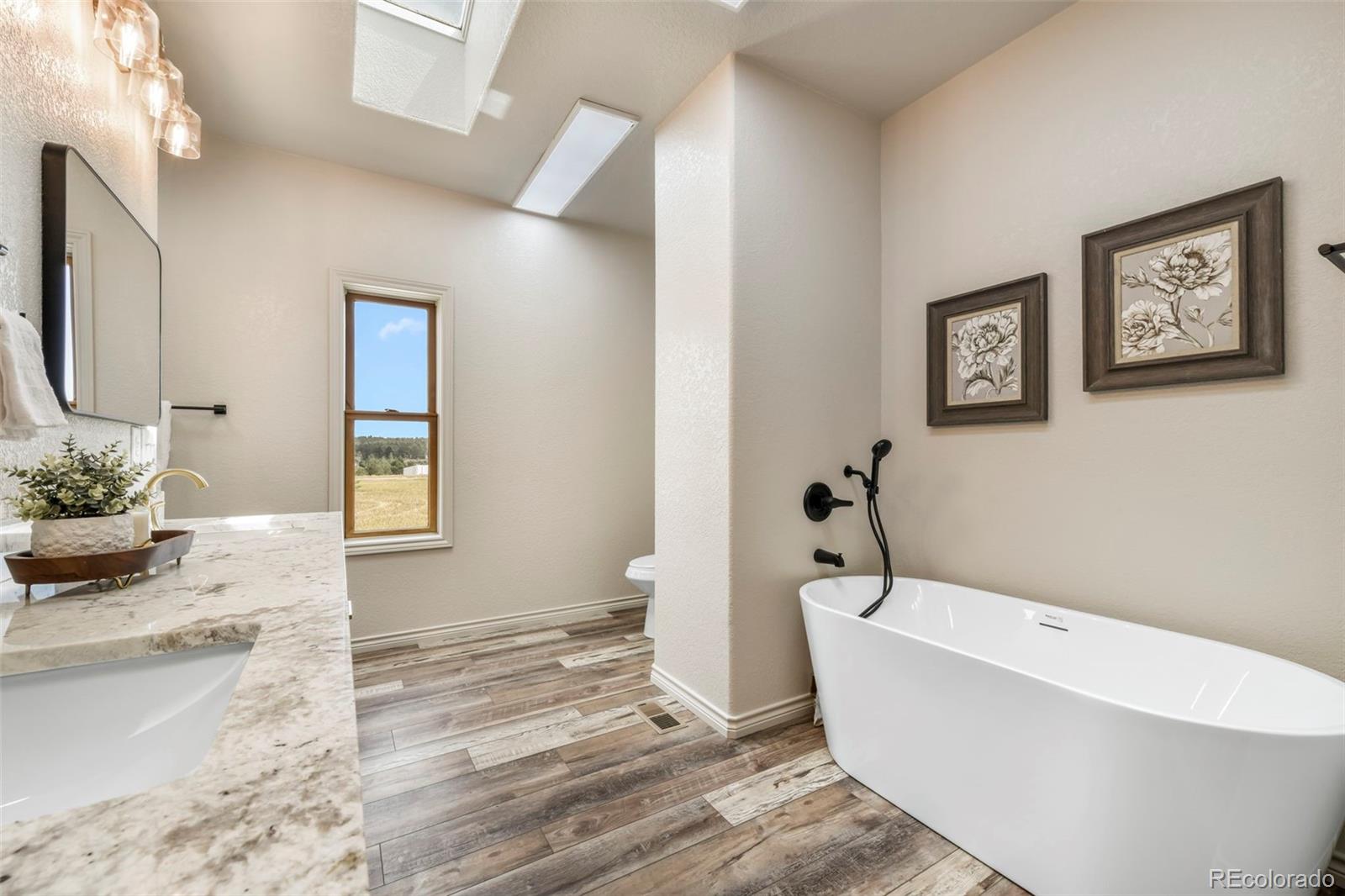 18050 Quarterhorse Lane