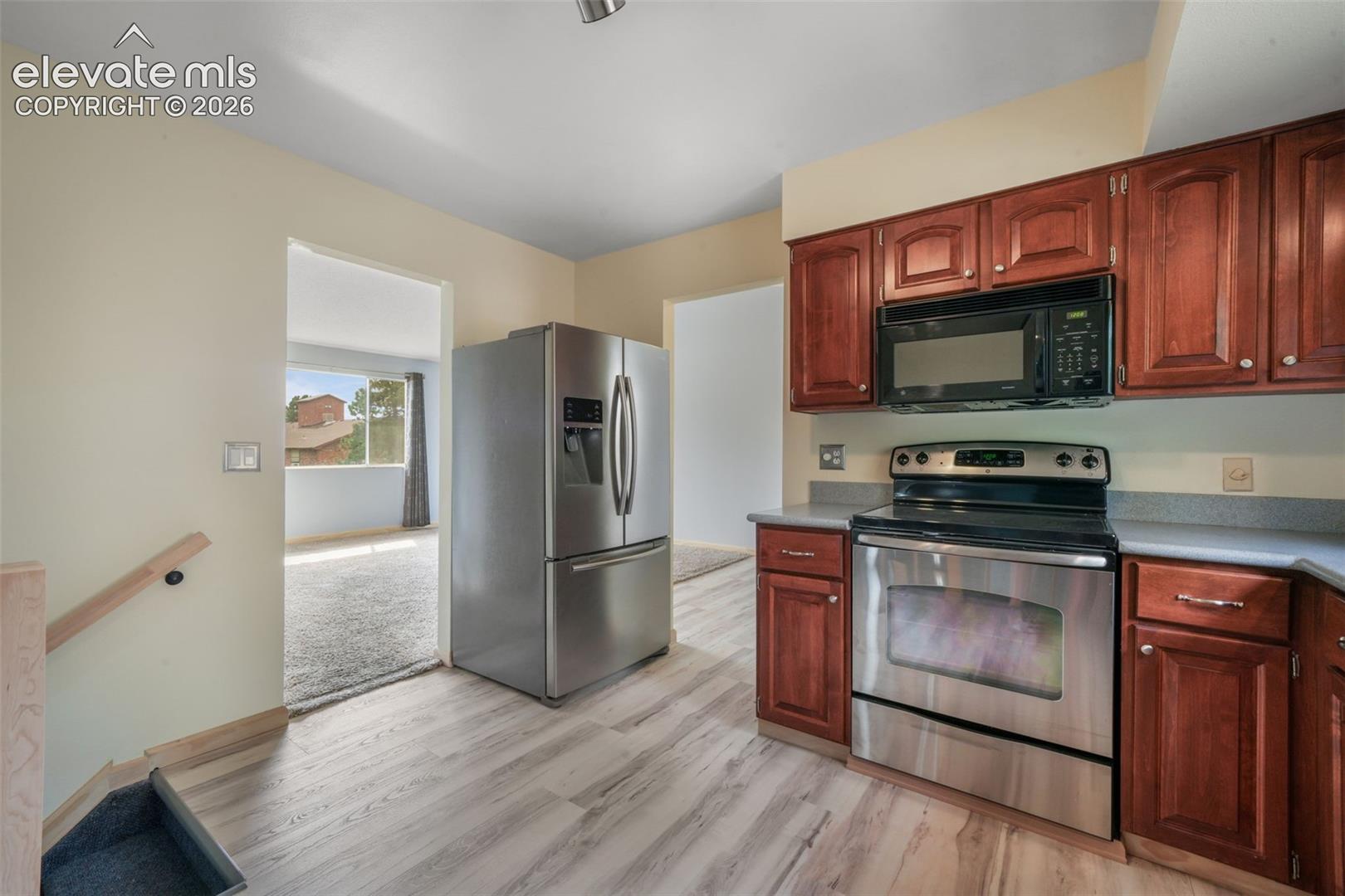 5090 Flintridge Drive