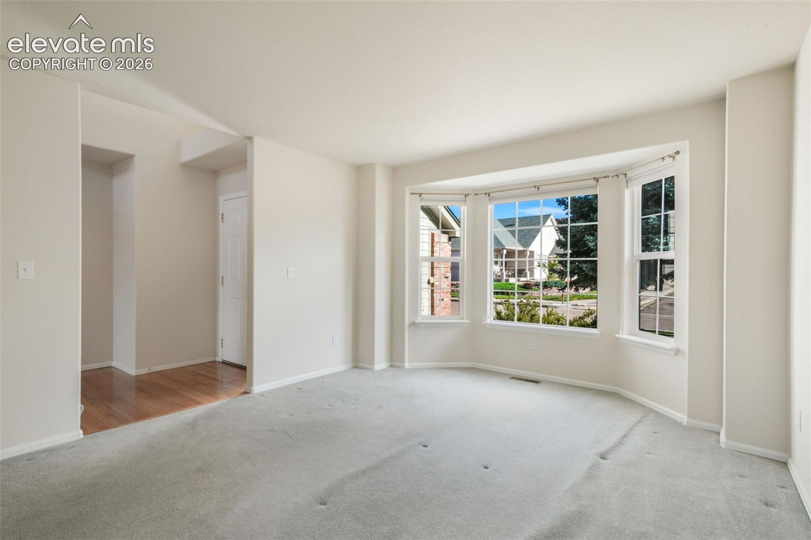 324 Fox Run Circle