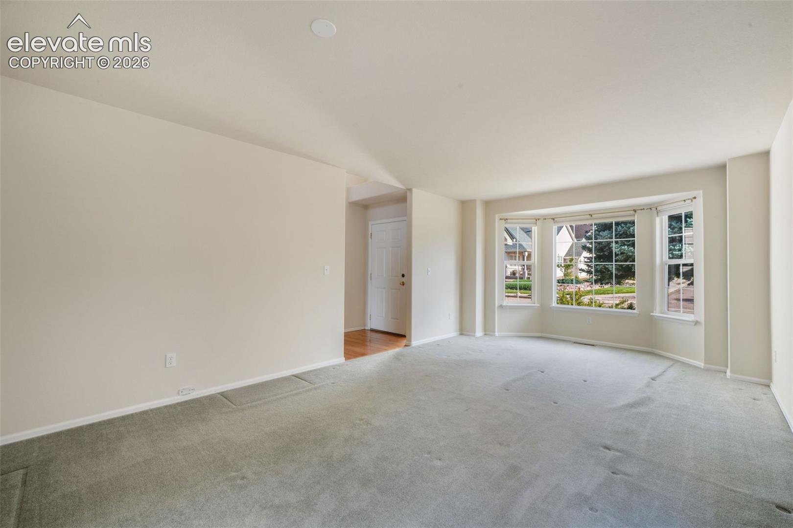 324 Fox Run Circle