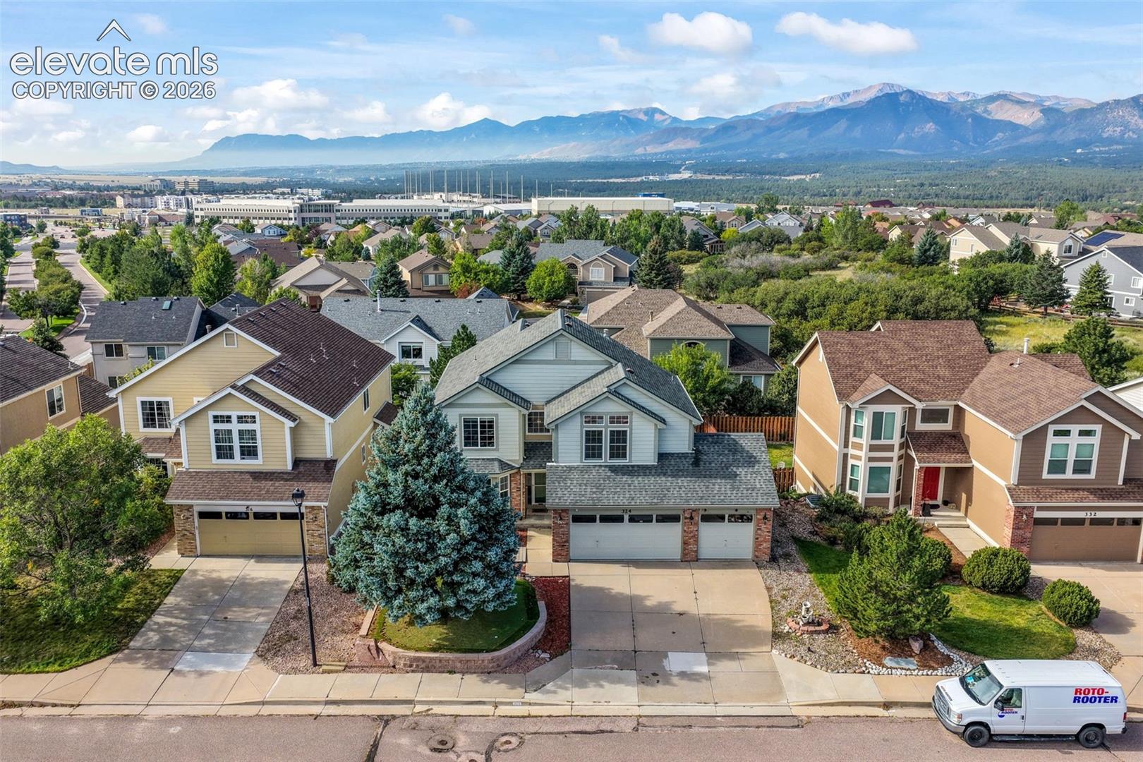 324 Fox Run Circle