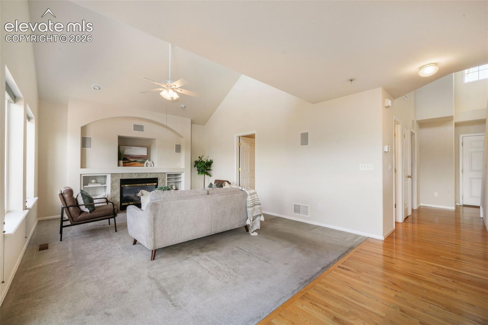 324 Fox Run Circle
