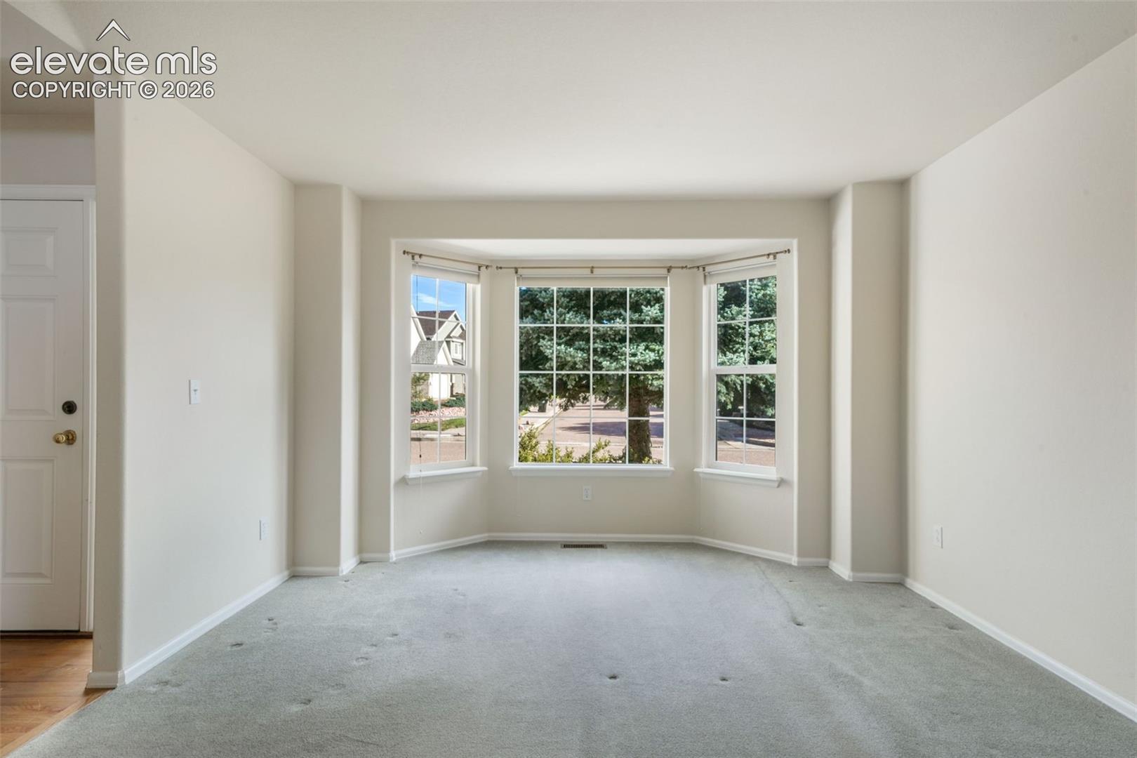 324 Fox Run Circle