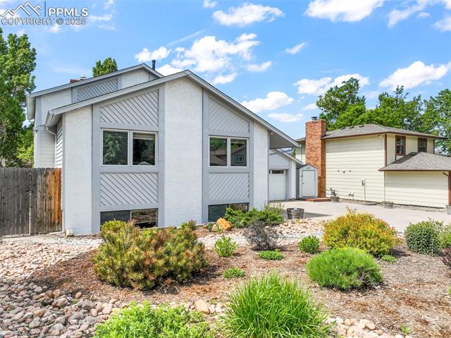 2485 Maroon Bells Avenue