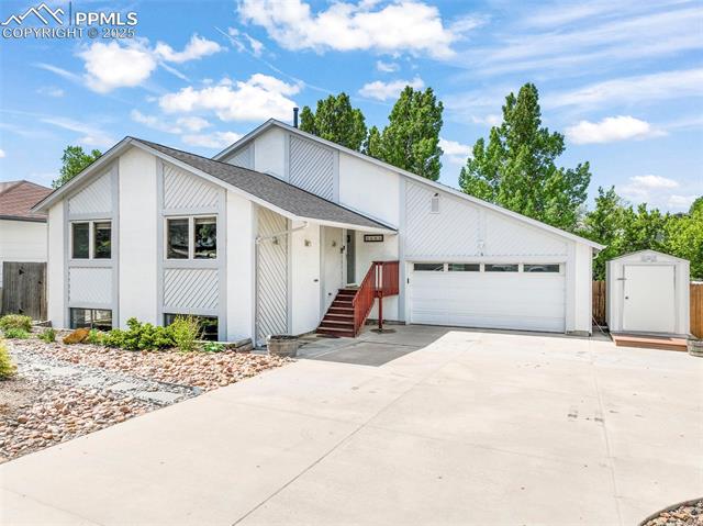 2485 Maroon Bells Avenue