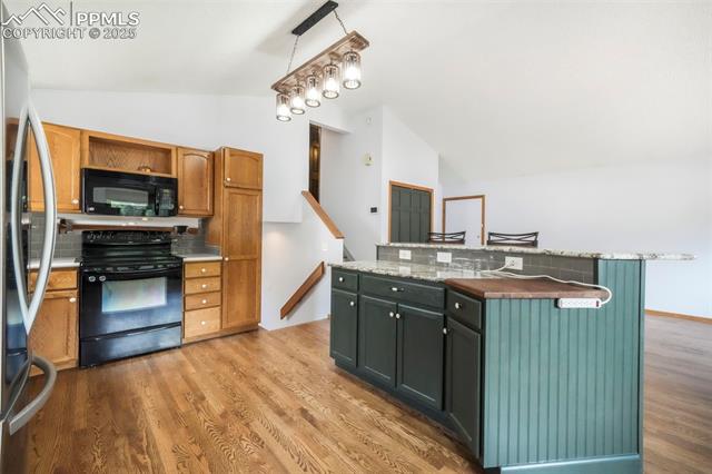 2485 Maroon Bells Avenue