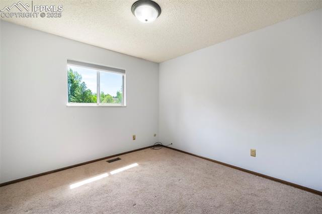 2485 Maroon Bells Avenue