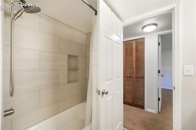 8390 Freemantle Drive