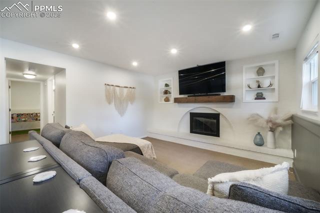 8390 Freemantle Drive