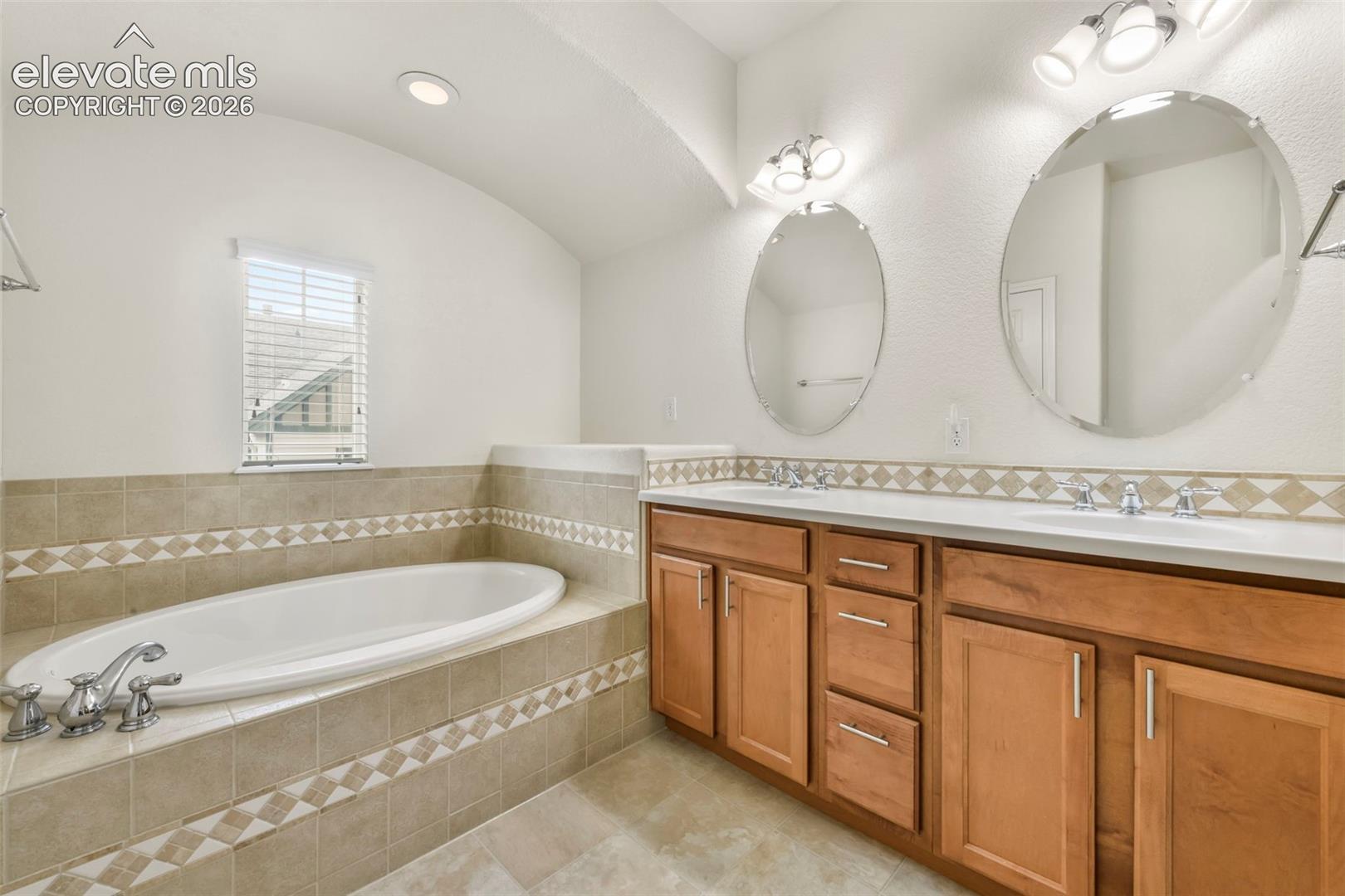 10816 Creede Creek Point