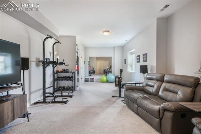 5798 Roy Heights