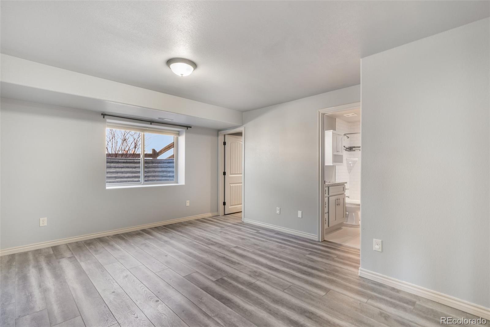 215 Kettle Valley Way