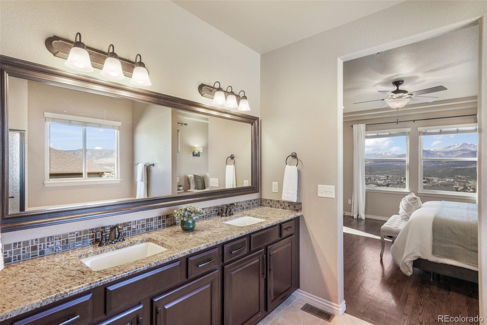 215 Kettle Valley Way