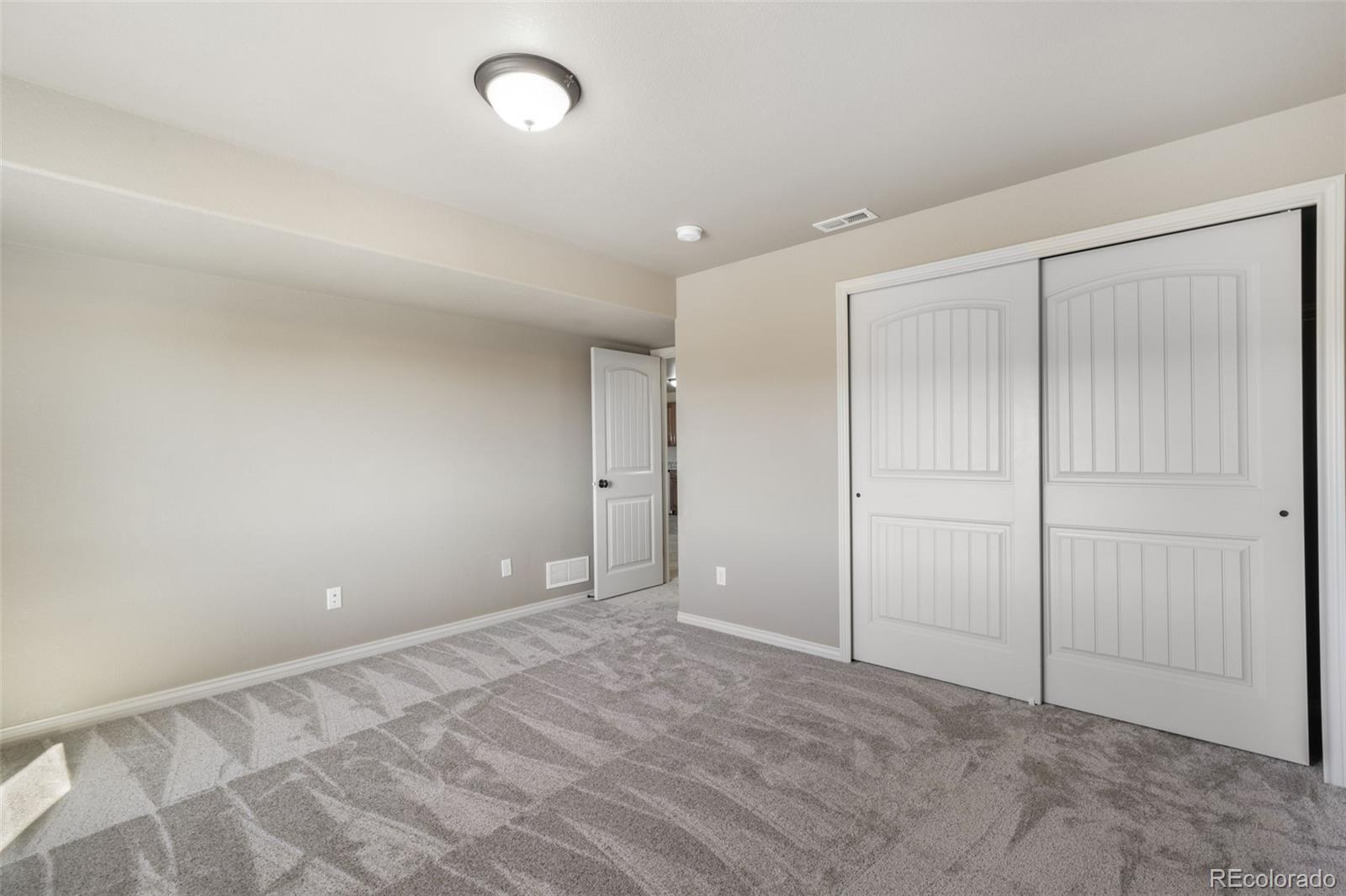 215 Kettle Valley Way