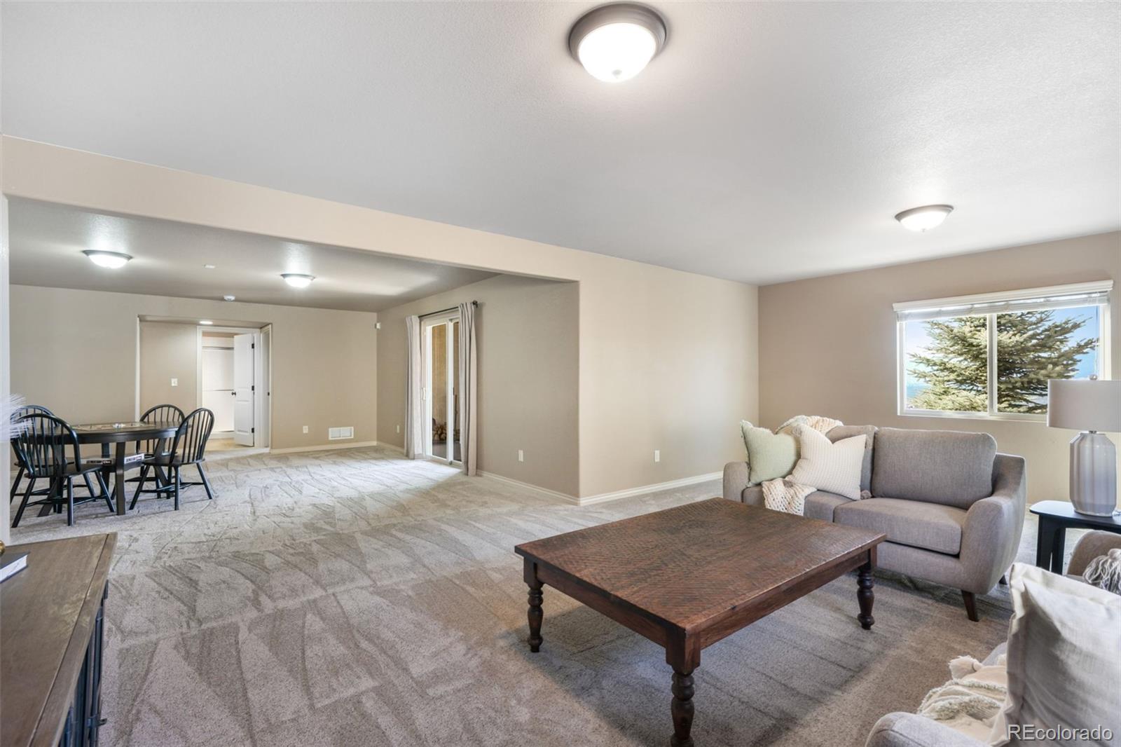 215 Kettle Valley Way