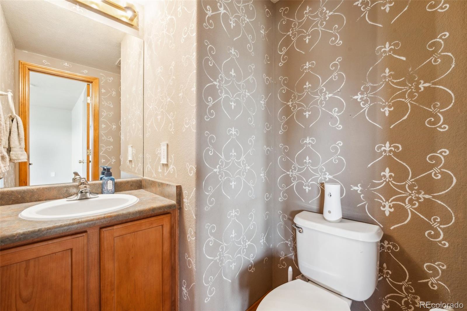 7418 Creekfront Drive