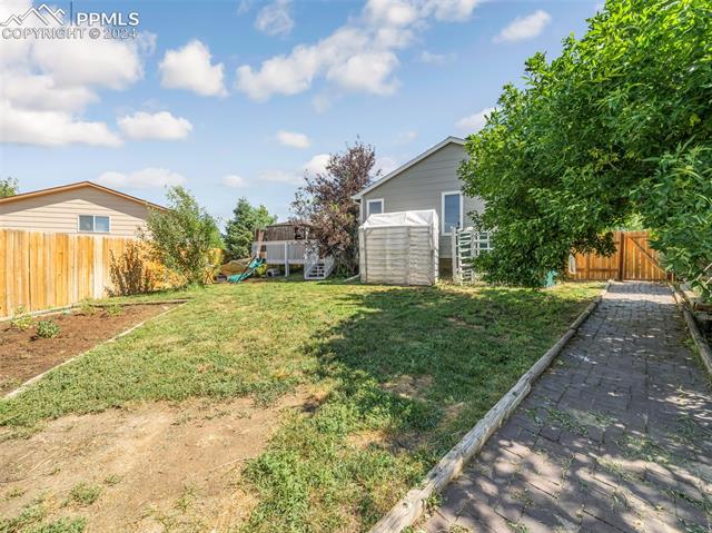 938 Daffodil Street