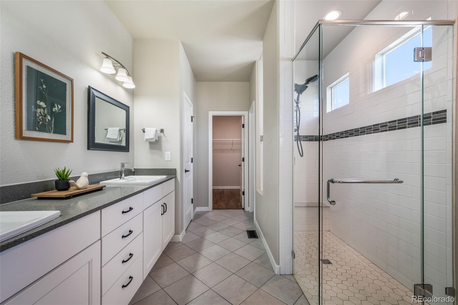 10104 Emerald Lake Lane