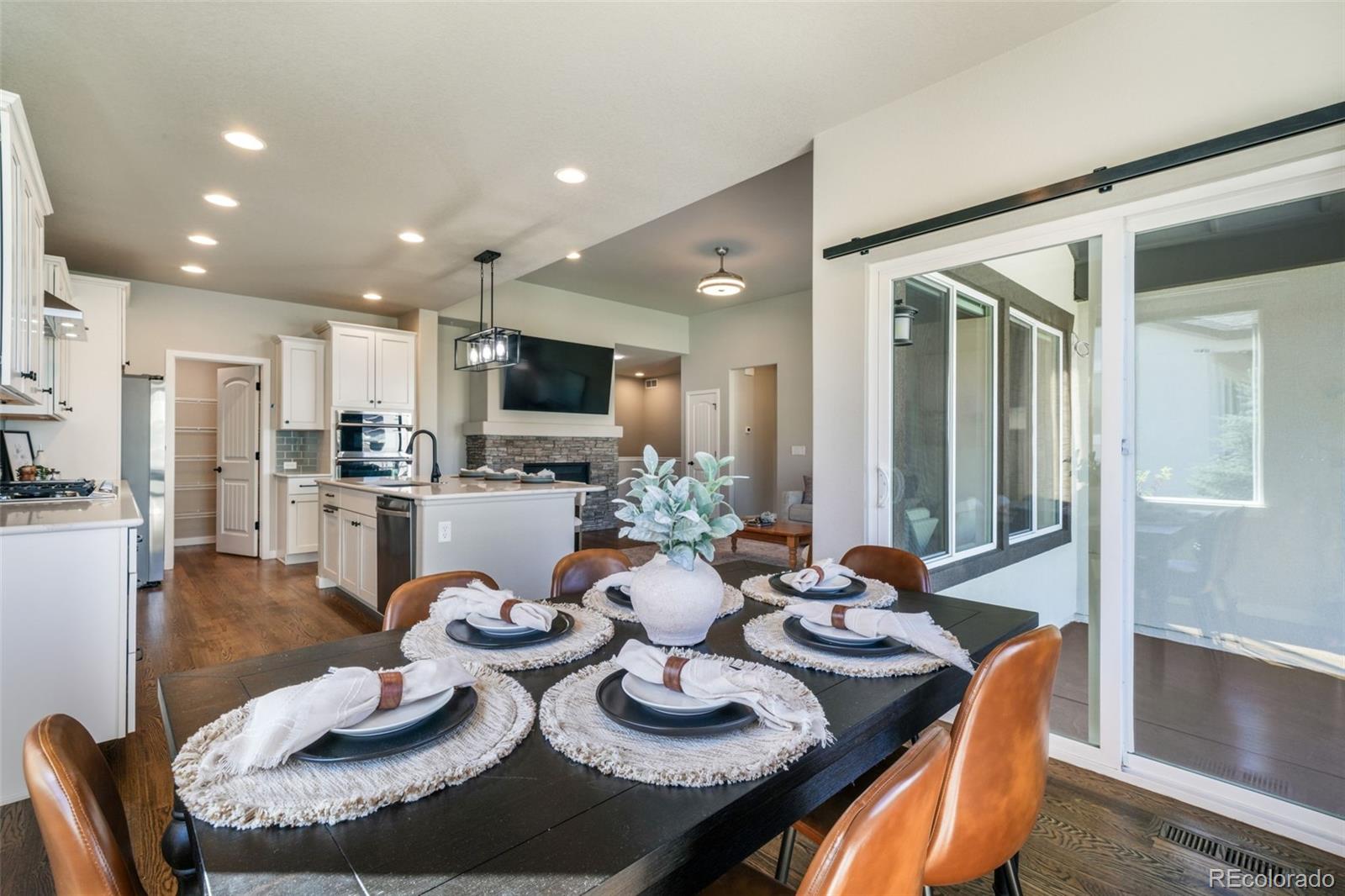 10104 Emerald Lake Lane