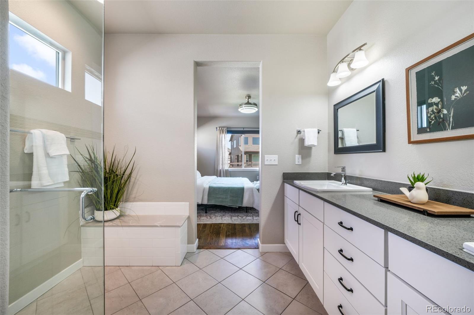 10104 Emerald Lake Lane