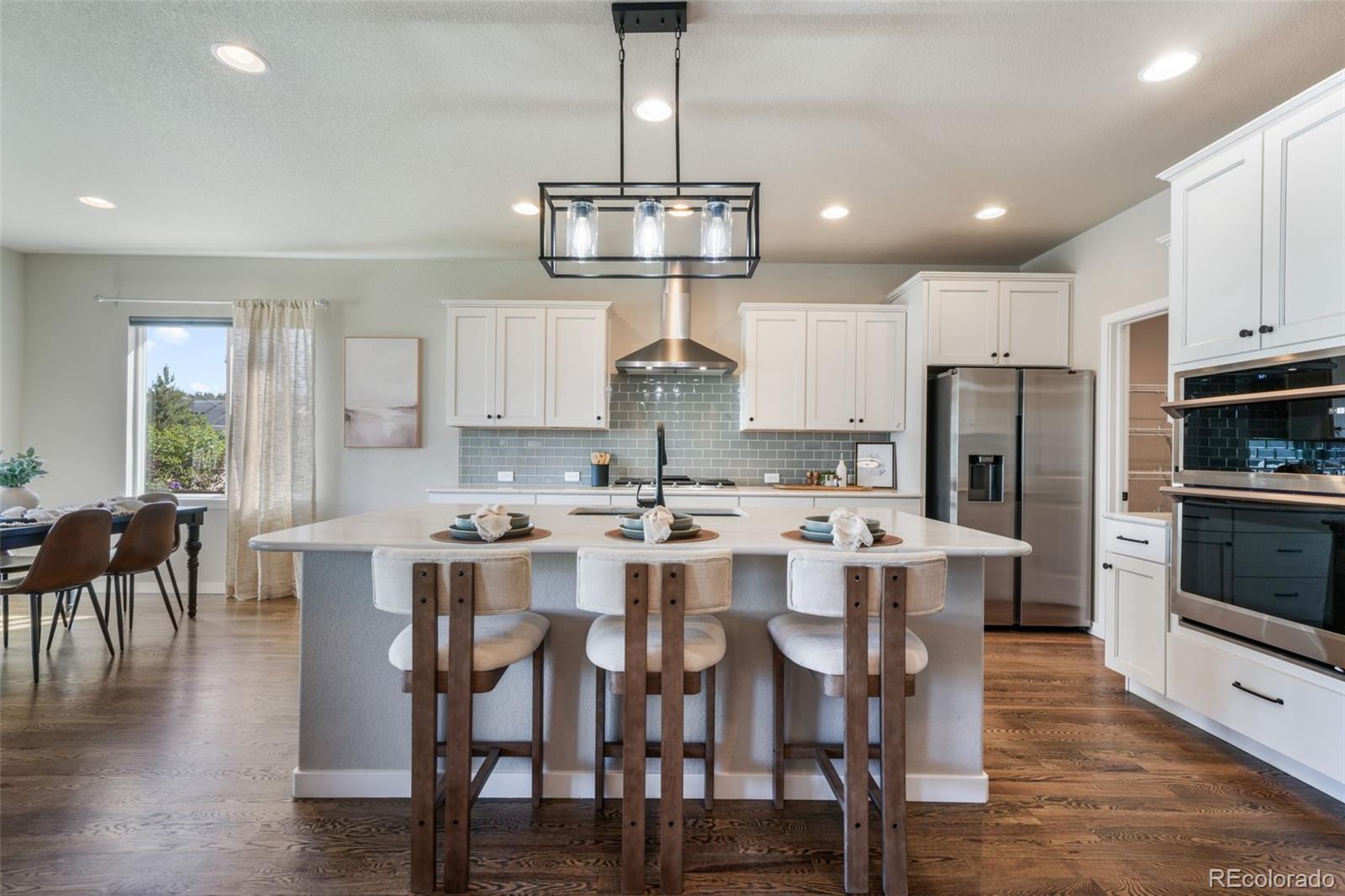 10104 Emerald Lake Lane