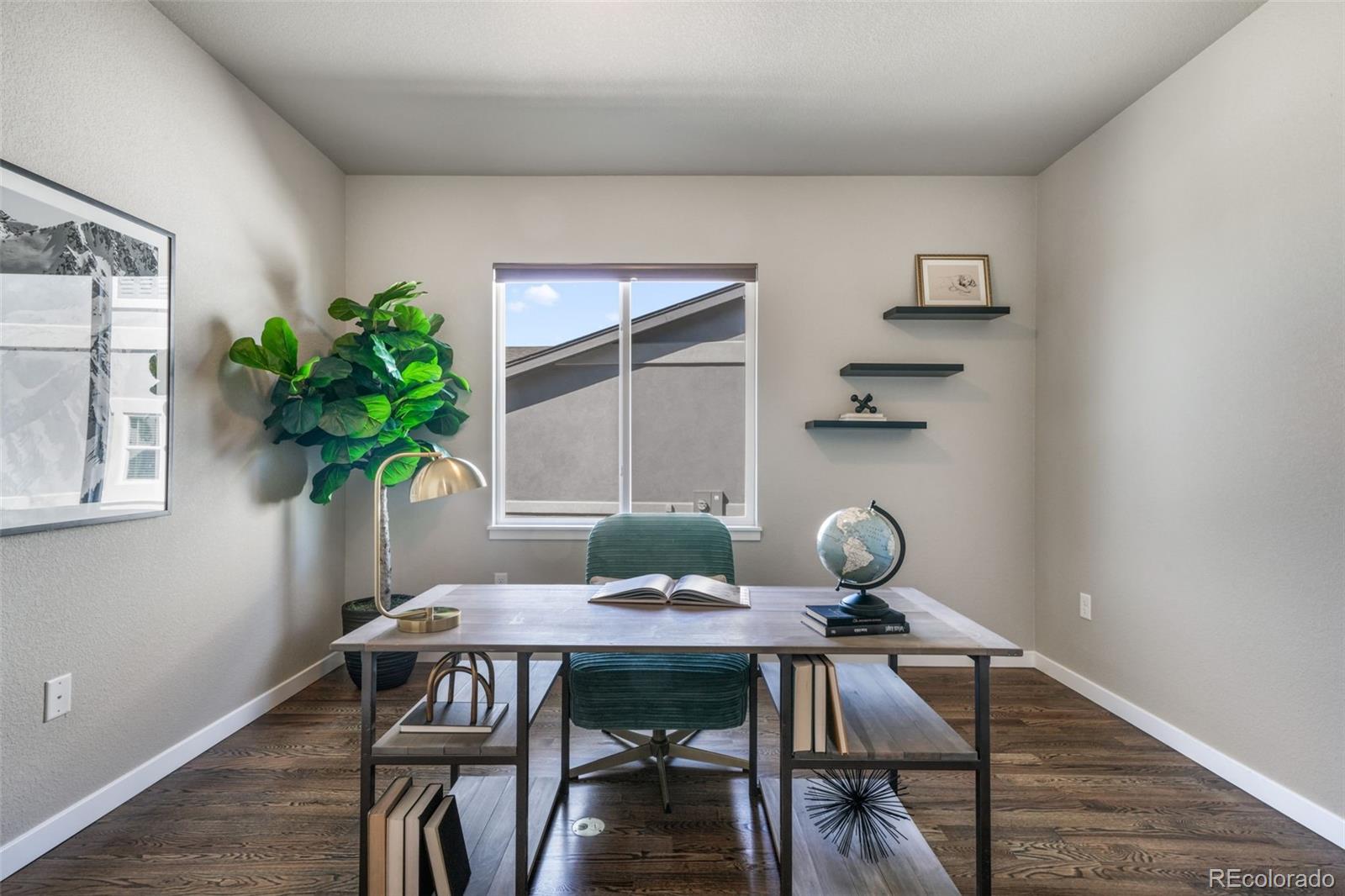 10104 Emerald Lake Lane