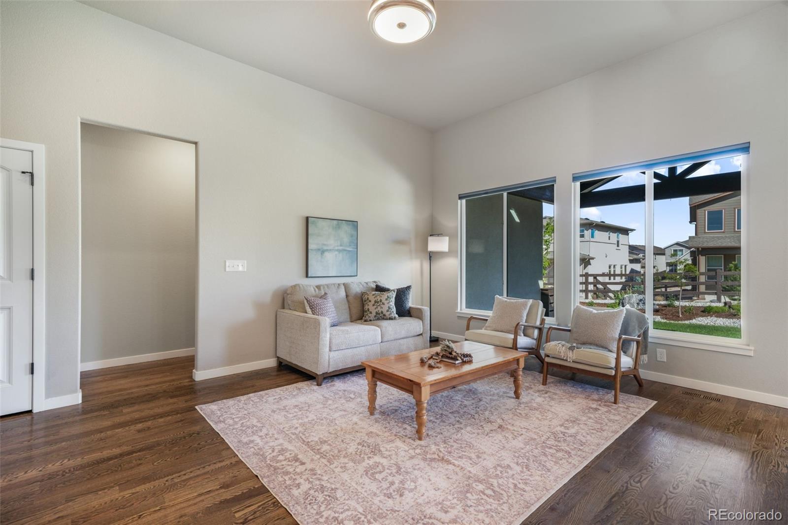 10104 Emerald Lake Lane