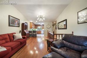 552 Lakewood Circle