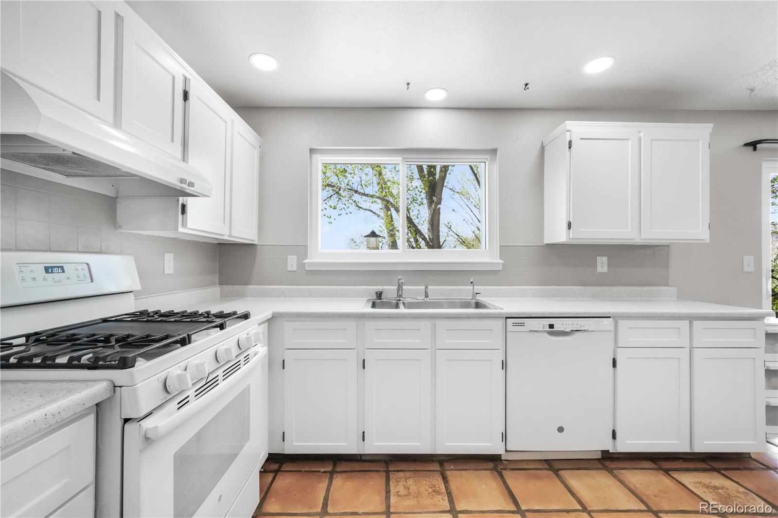 223 Saddlemountain Road
