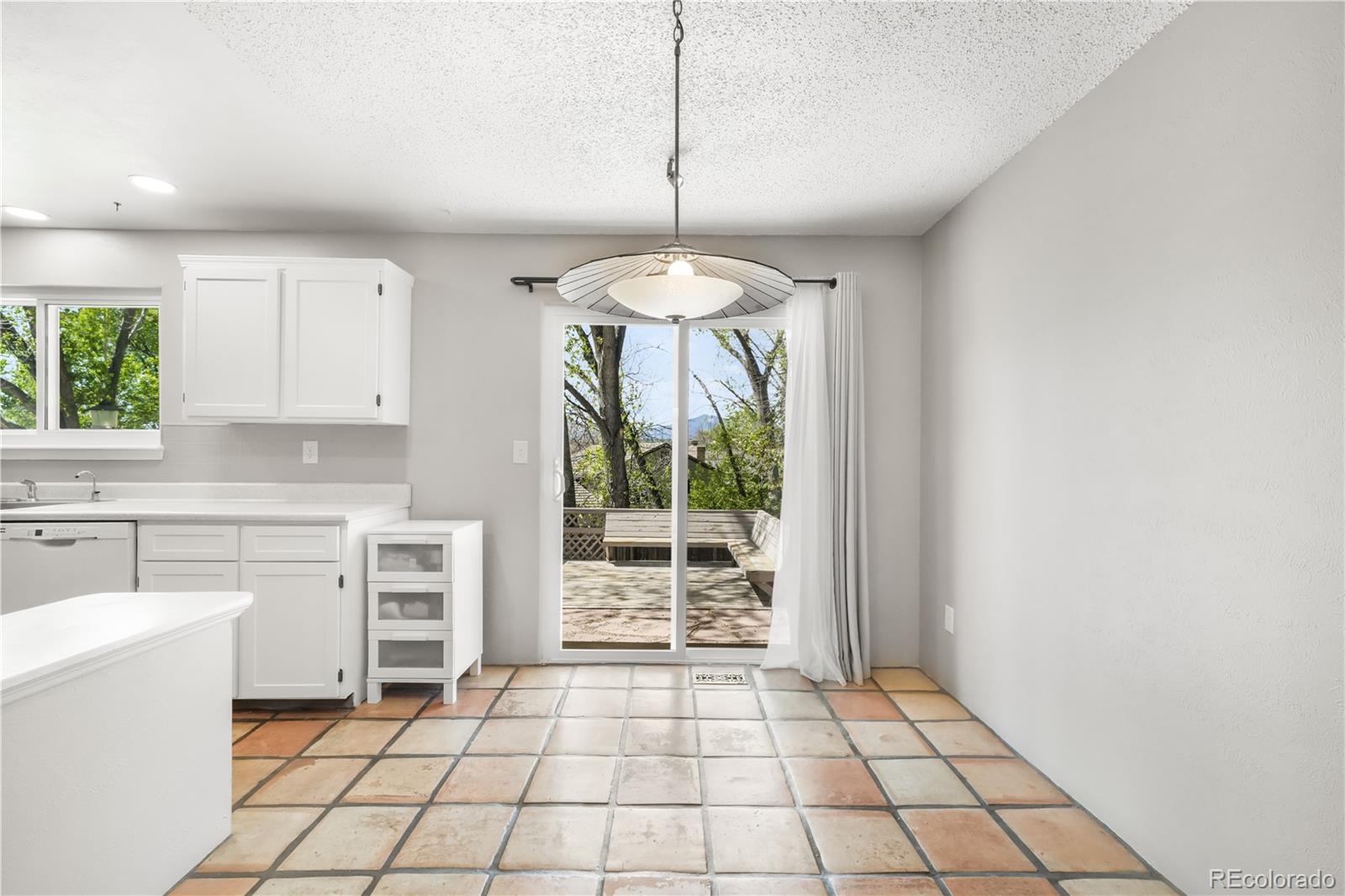 223 Saddlemountain Road