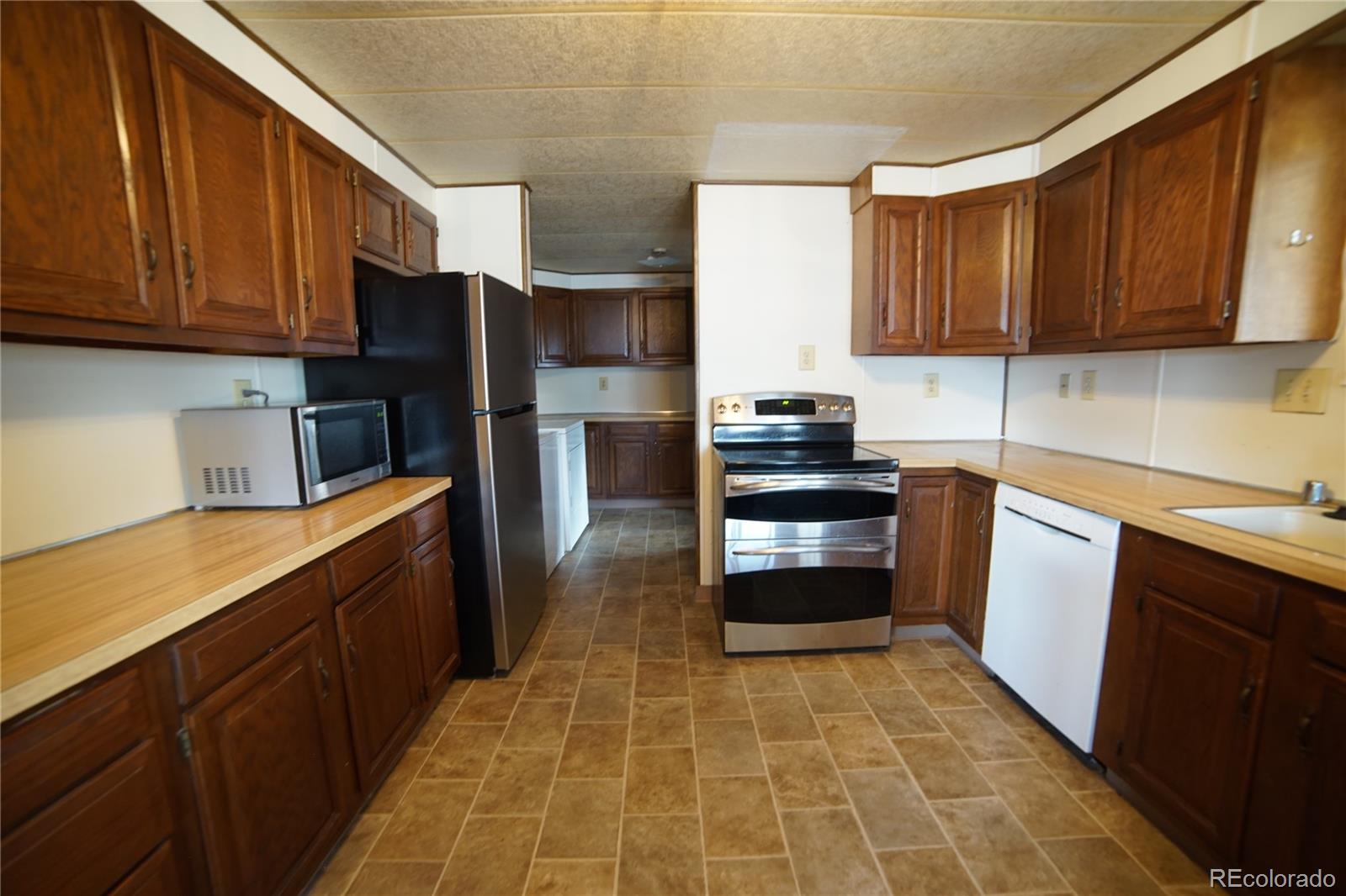 205 N Murray Boulevard