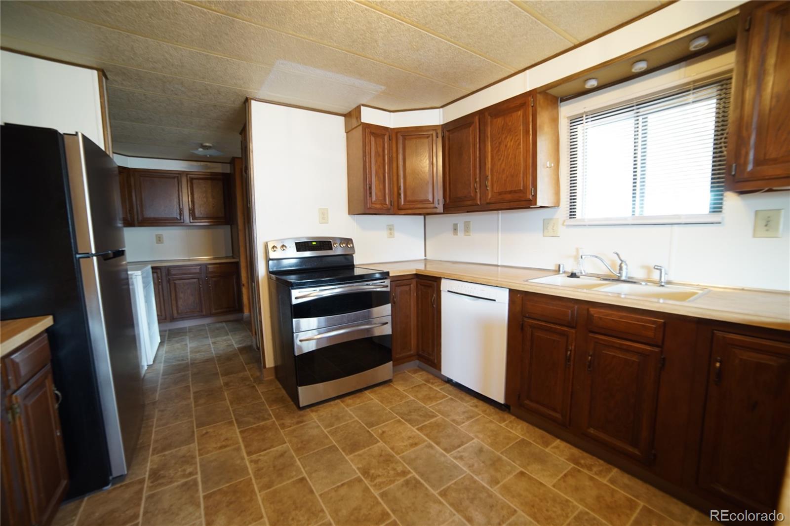 205 N Murray Boulevard