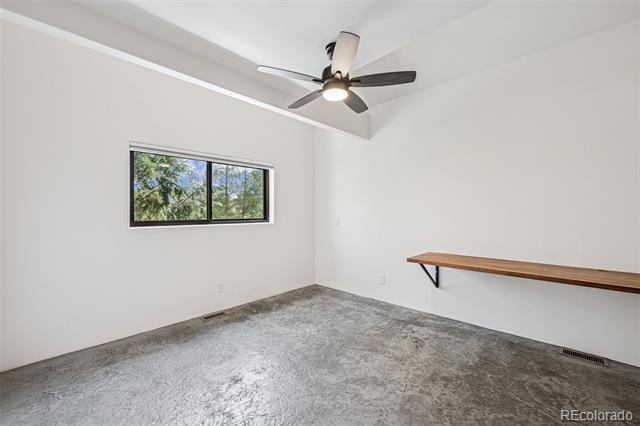 707 Sun Ridge Circle