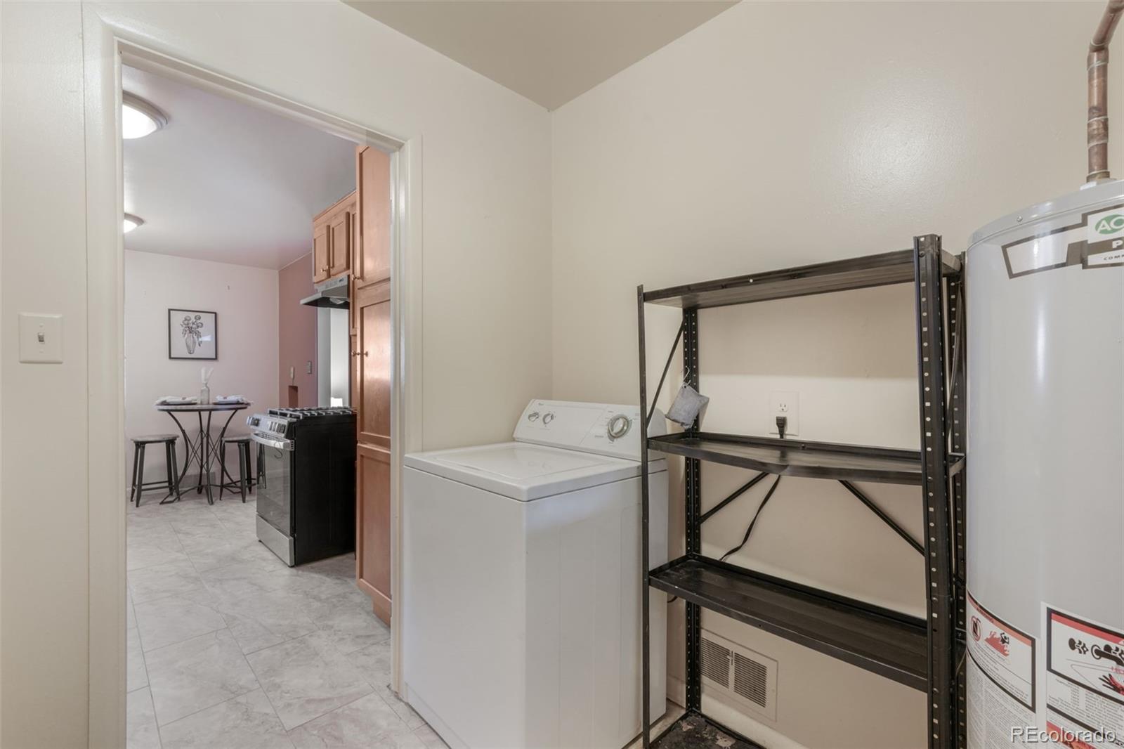 920 S Canosa Court
