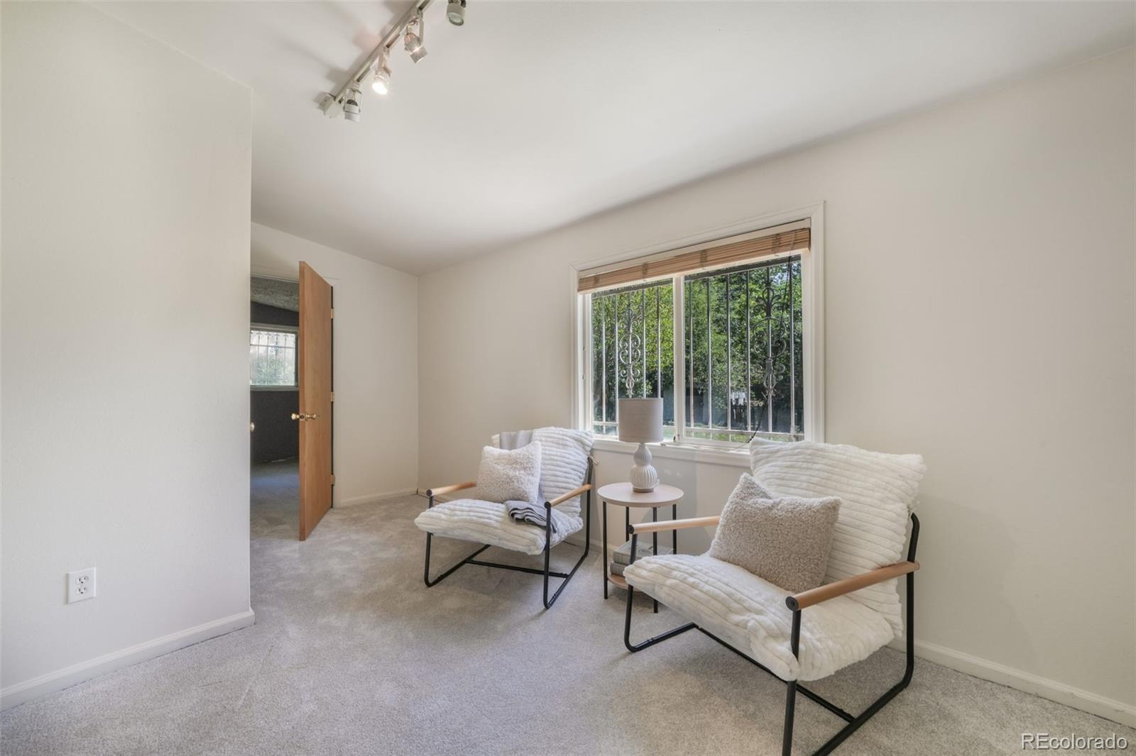 920 S Canosa Court