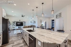 1552 E Blue Mesa Lane