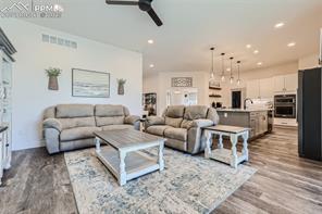 1552 E Blue Mesa Lane