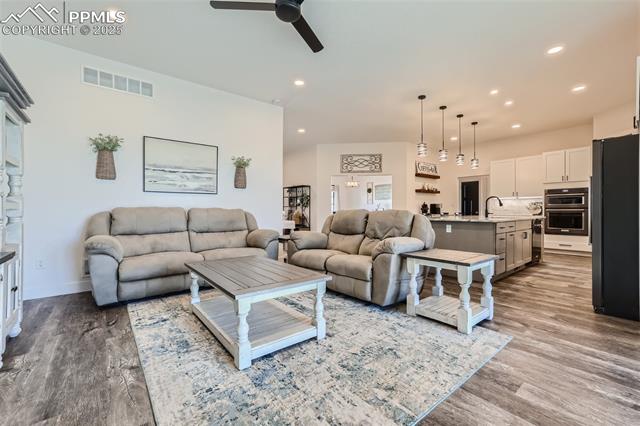 1552 E Blue Mesa Lane