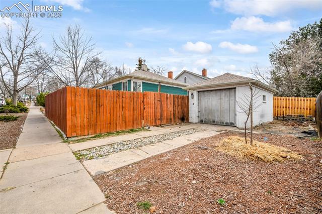 1134 N Cedar Street
