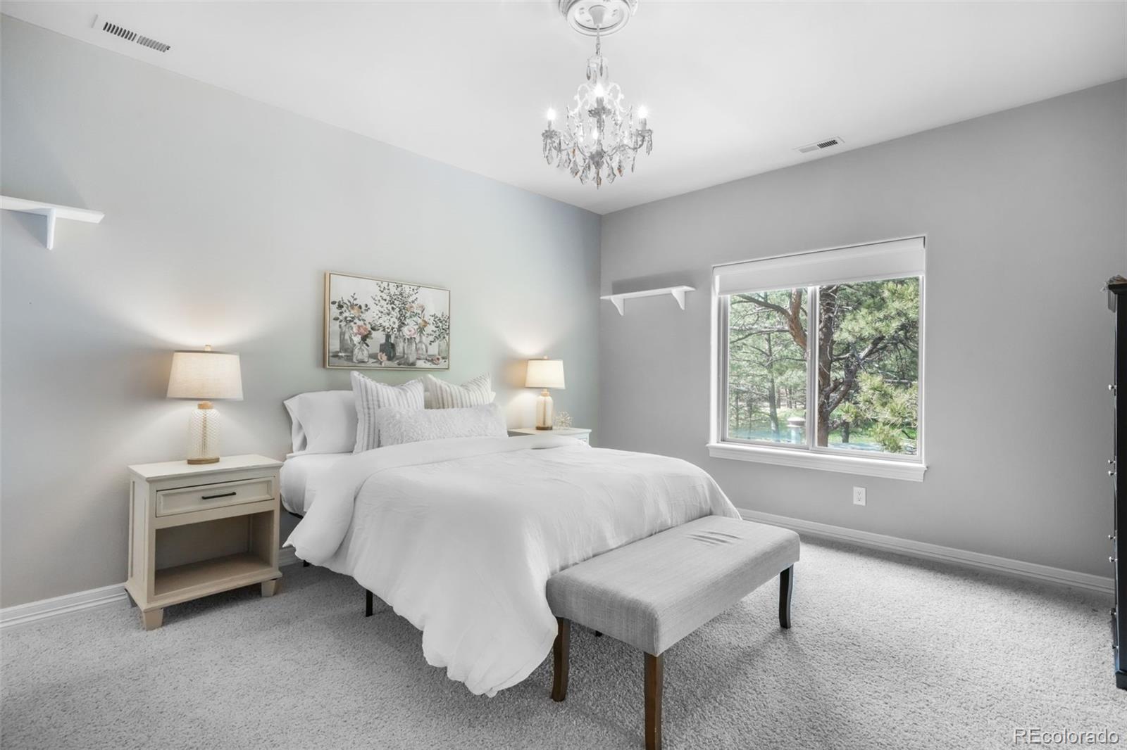 450 E Stirrup Trail
