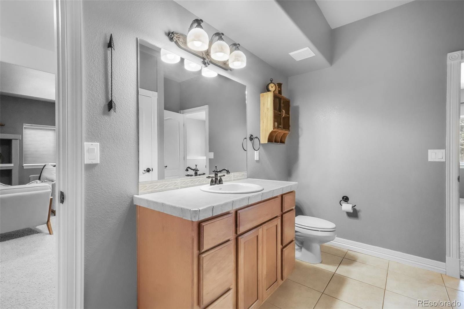 450 E Stirrup Trail