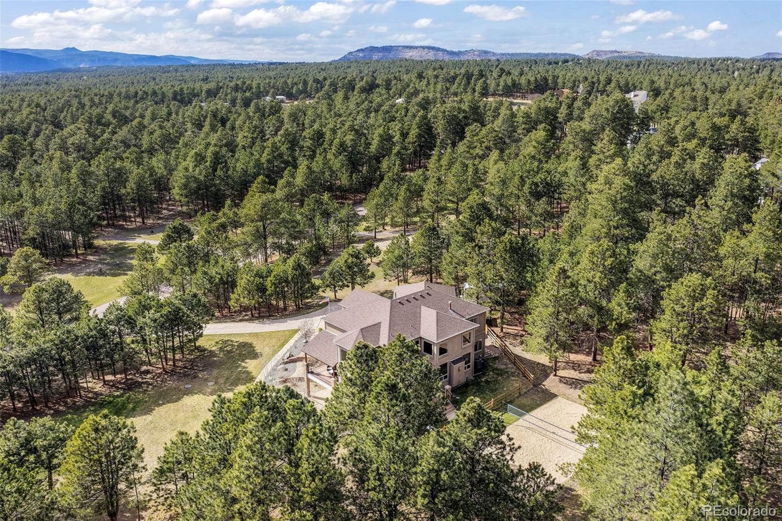 450 E Stirrup Trail