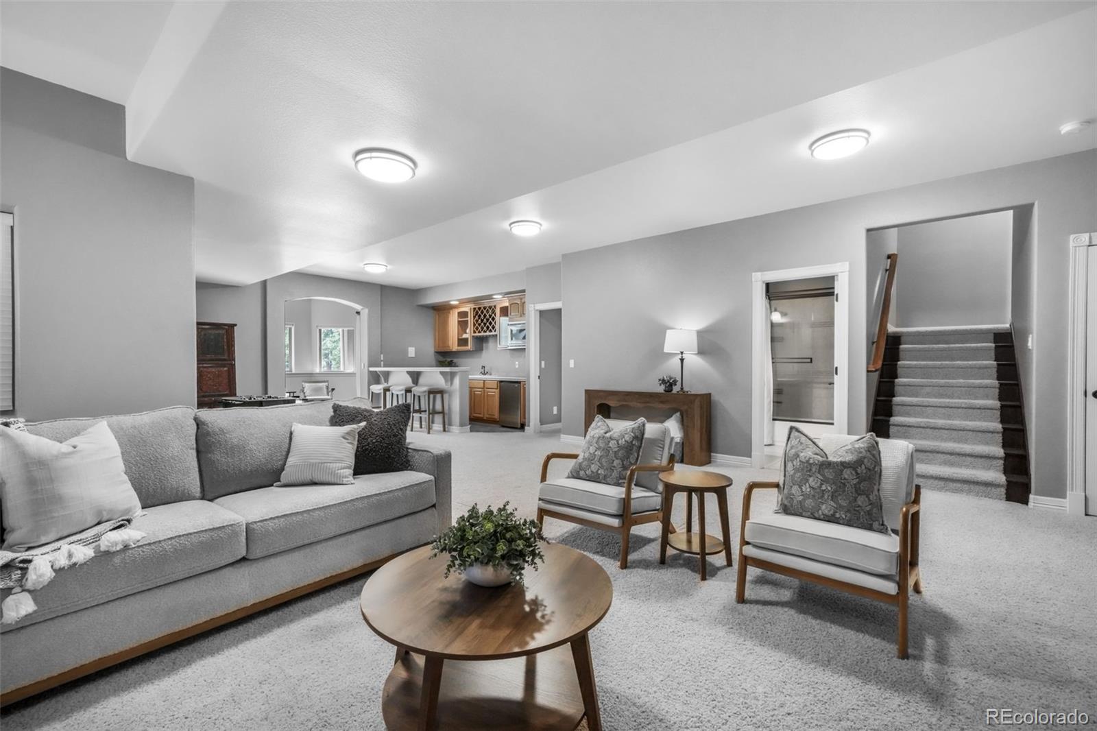 450 E Stirrup Trail