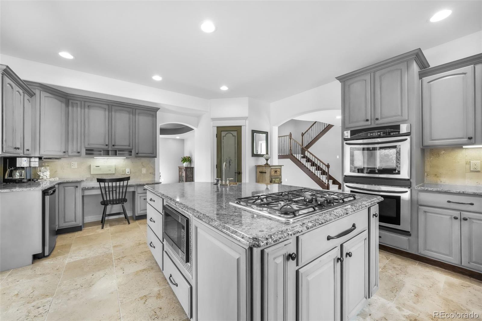 450 E Stirrup Trail