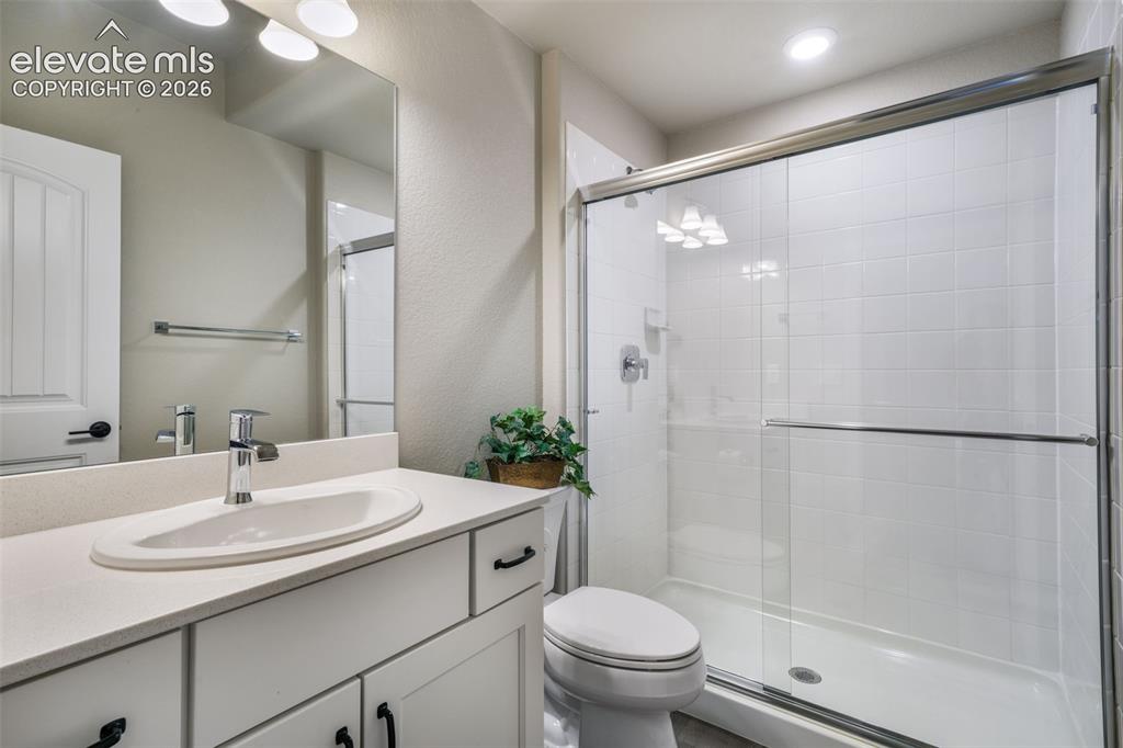 10104 Emerald Lake Lane